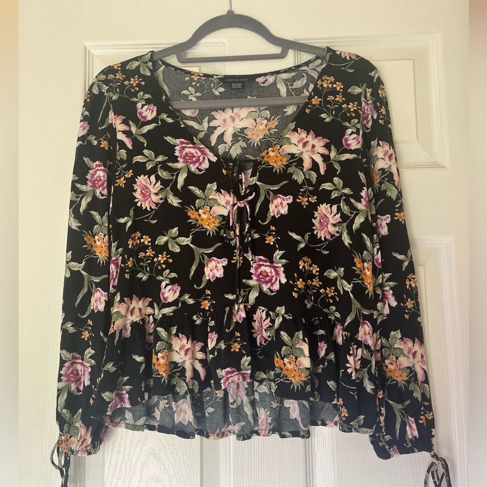 American Eagle | Women’s top / blouse | size XS | floral